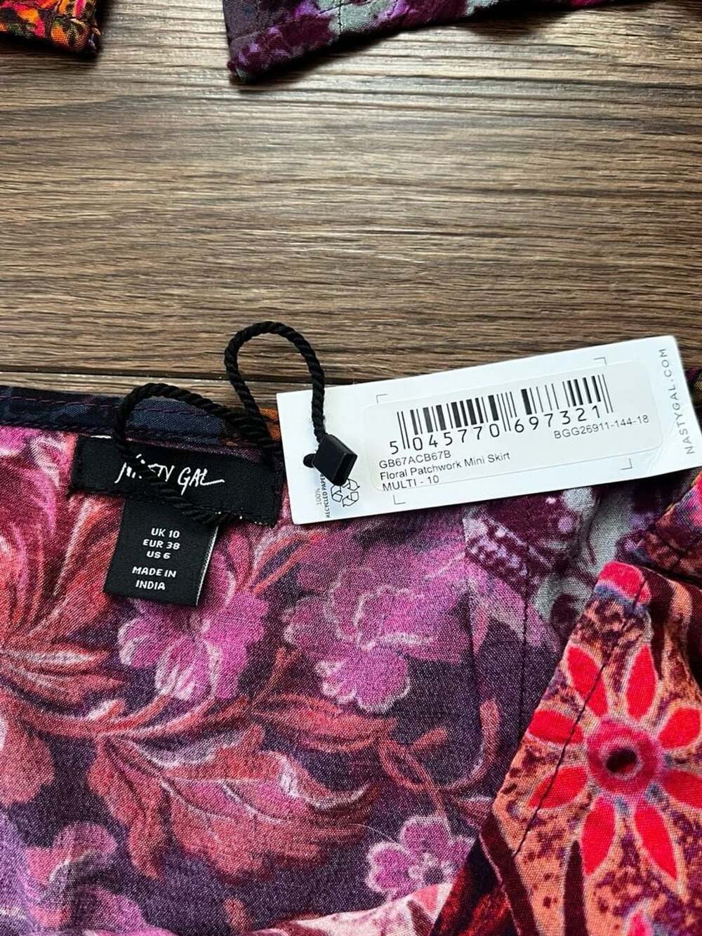 Nasty Gal Floral Patchwork Halter Top & Skirt Co-Ord Size 6 - Picture 3 of 5